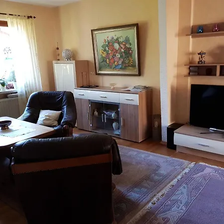 Ferienhaus Sanderbusch بيت للعطل *
